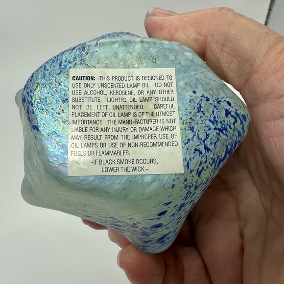 Seashell Shaped Oil Lamp Iridescent Art Glass Beach Decor. Glass Eye USA. - Picture 4 of 6